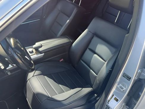 Used 2014 Mercedes-Benz E 350 4MATIC Sedan image 14