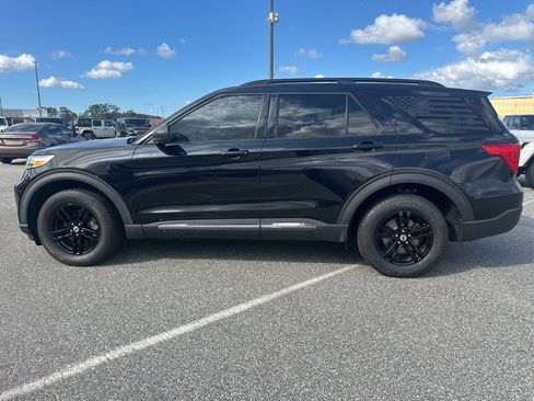 Used 2020 Ford Explorer XLT w/ Class III Trailer Tow Package image 9