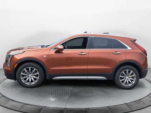 Used 2019 Cadillac XT4 Premium Luxury w/ Enhanced Visibility Package FWD image 4