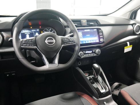 New 2025 Nissan Versa SR w/ Trunk Package image 13