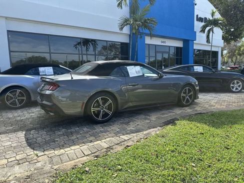 Used 2024 Ford Mustang Premium image 18