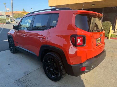 Used 2020 Jeep Renegade Altitude image 4