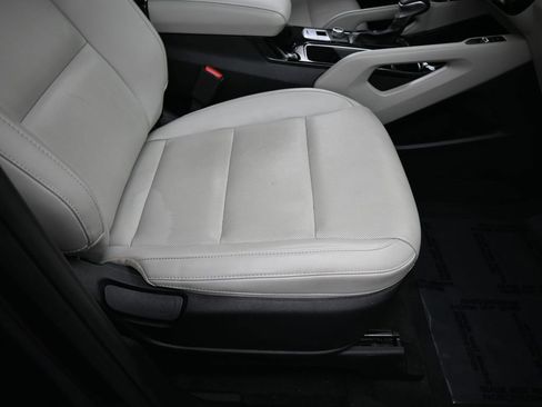 Used 2021 Kia Telluride S image 44