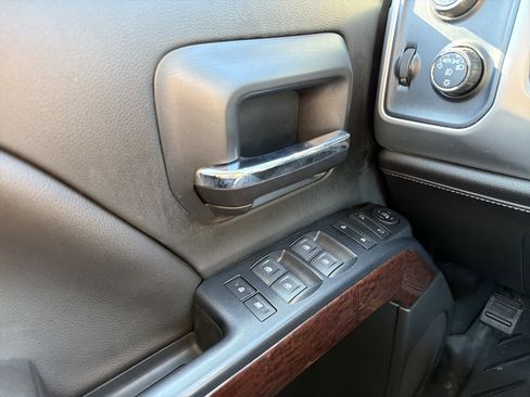 Used 2017 GMC Sierra 1500 SLE w/ SLE Value Package image 24