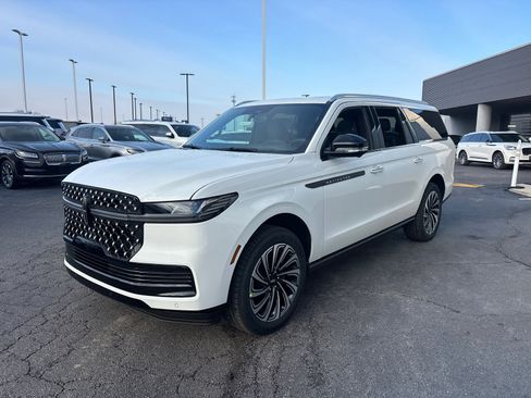 New 2026 Lincoln Navigator L Black Label image 3