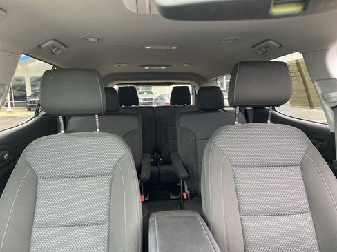 Used 2022 GMC Acadia SLE w/ Driver Convenience Package image 18