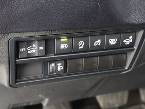 Used 2023 Toyota Tundra SR5 w/ SR5 Convenience Package AWD/4WD image 22