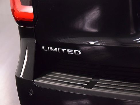 Used 2024 Ford Expedition Max Limited image 11