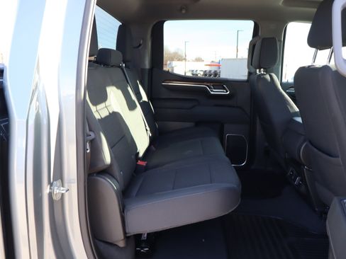 Used 2023 Chevrolet Silverado 1500 LT image 11
