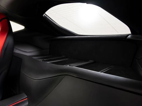 Certified 2019 Ferrari 812 Superfast RWD image 17