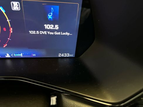 Used 2024 Chevrolet Colorado LT w/ LT Convenience Package II image 15