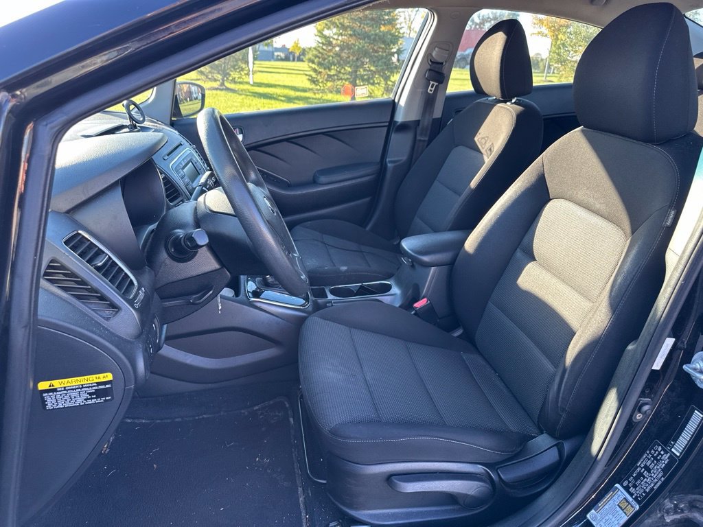 Used 2017 Kia Forte LX FWD image 14
