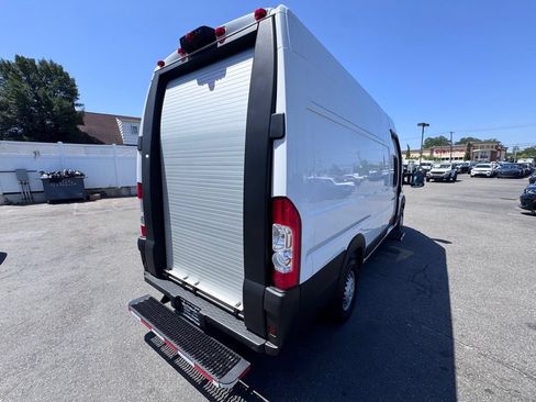 Used 2024 RAM ProMaster 3500 w/ Delivery Van Package FWD image 9