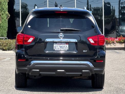Used 2019 Nissan Pathfinder SV FWD image 5