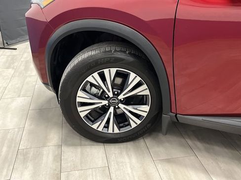 Used 2023 Nissan Rogue SV image 31