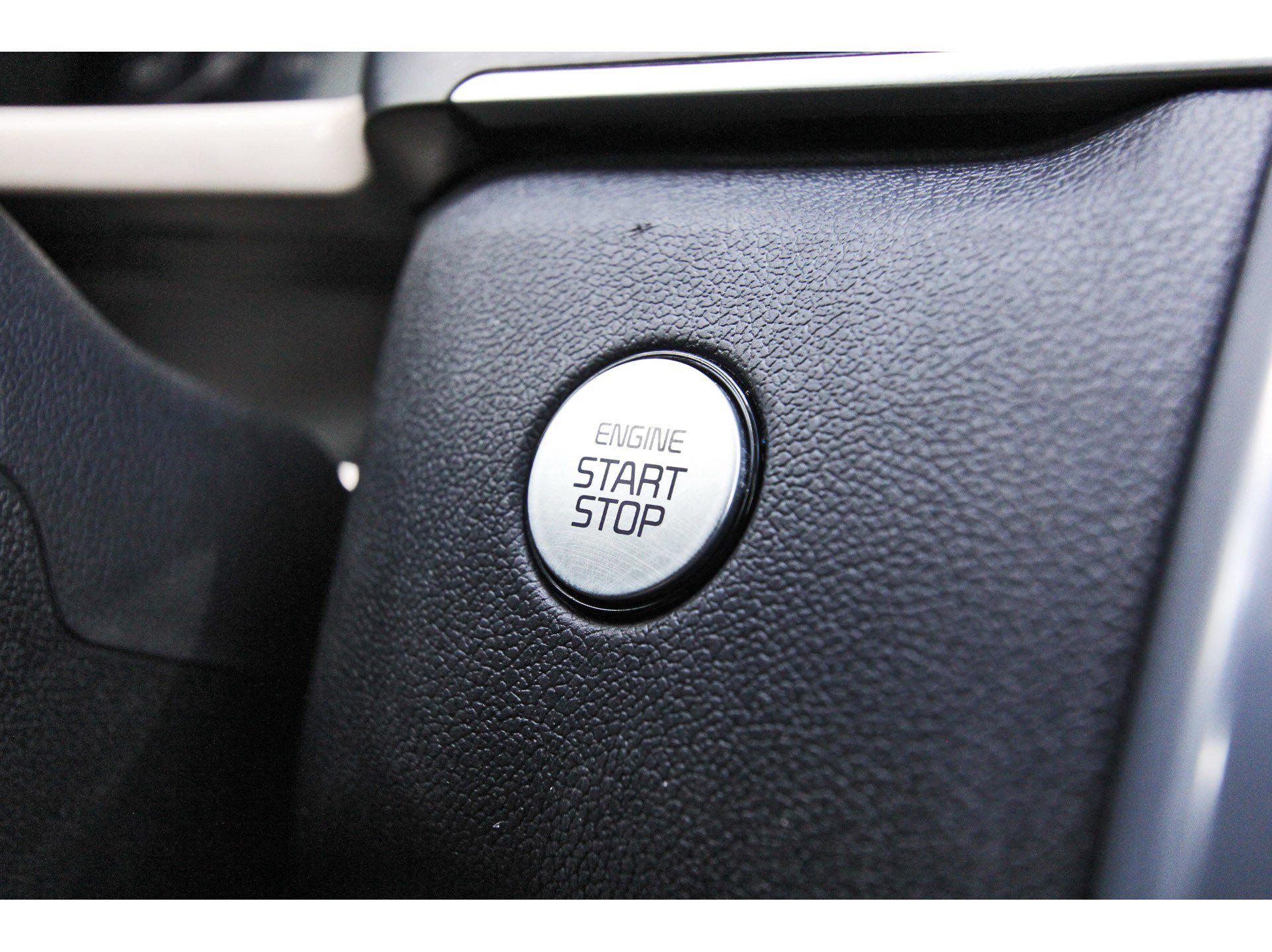 Certified 2023 Kia Sorento SX FWD image 31