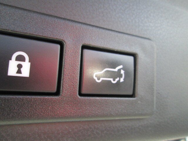 Used 2022 Subaru Ascent Premium w/ Convenience Package AWD/4WD image 13