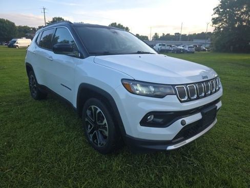 Used 2022 Jeep Compass Limited AWD/4WD image 13