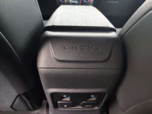 Used 2024 Ford Bronco Raptor w/ Interior Carbon Fiber Pack 6 AWD/4WD image 19