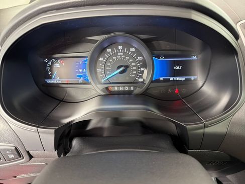 Used 2024 Ford Edge SEL w/ Convenience Package AWD/4WD image 11