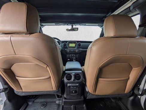 Used 2021 Jeep Wrangler Unlimited Sahara w/ Cold Weather Group image 19