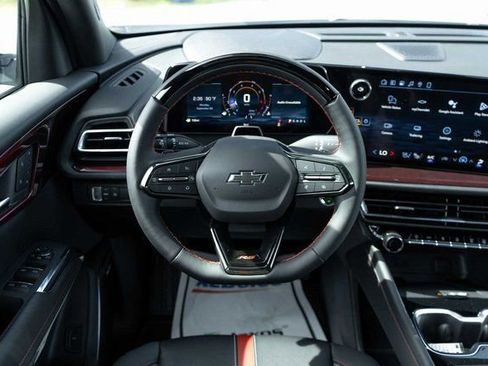 New 2026 Chevrolet Traverse RS image 17