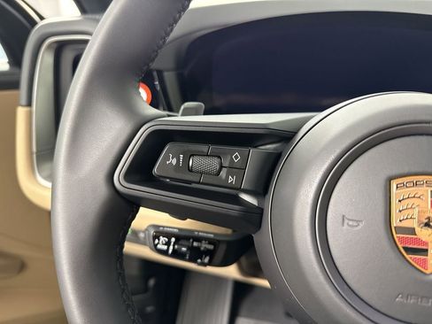 New 2026 Porsche Cayenne Coupe AWD/4WD image 38