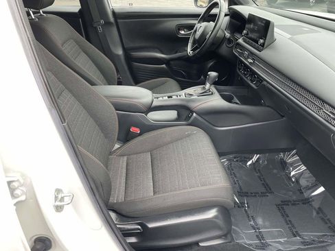 Used 2025 Honda HR-V Sport image 47
