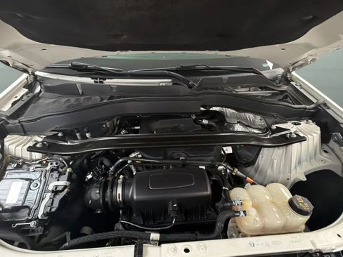 Used 2020 Ford Explorer Limited AWD/4WD image 24