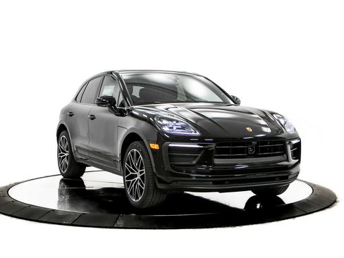 New 2026 Porsche Macan AWD/4WD image 9