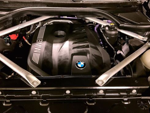 Used 2023 BMW X7 xDrive40i image 29