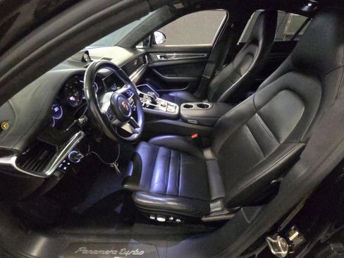 Used 2017 Porsche Panamera Turbo w/ Sport Package image 12