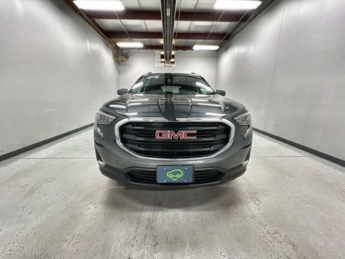 Certified 2019 GMC Terrain SLE w/ Driver Convenience Package AWD/4WD image 3