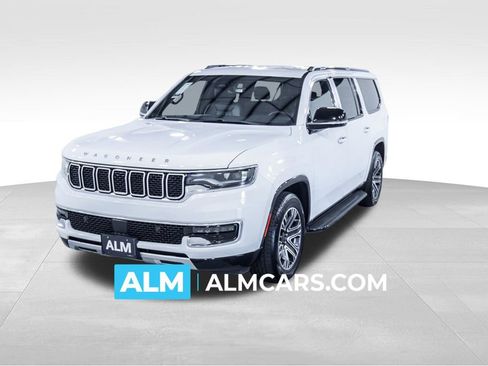 Used 2024 Jeep Wagoneer L Series II RWD image 1