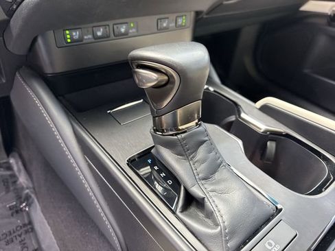 Used 2025 Lexus ES 350 w/ Premium Package FWD image 20