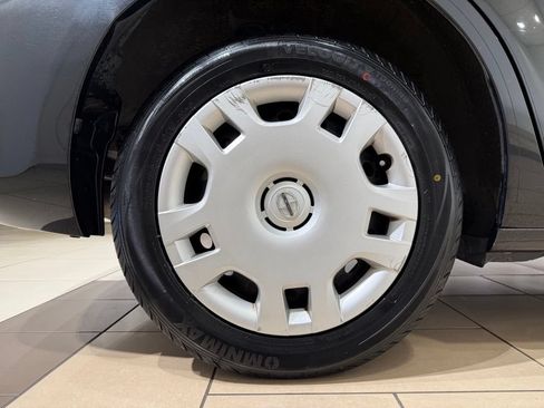 Used 2015 Scion xB FWD image 9