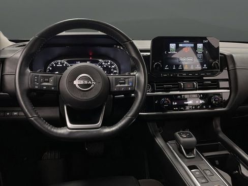 Used 2022 Nissan Pathfinder SL image 5