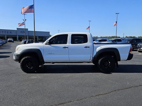 Used 2015 Toyota Tacoma PreRunner image 4