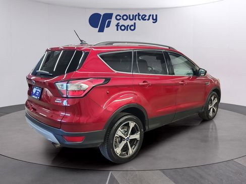 Used 2018 Ford Escape SEL w/ Ford Safe & Smart Package image 8