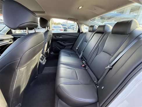 Used 2023 Honda Accord Touring image 11