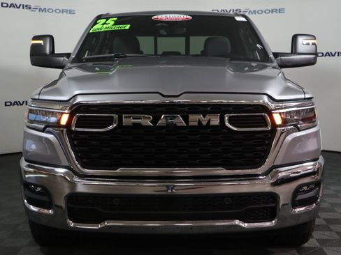 Used 2025 RAM 1500 Big Horn AWD/4WD image 13