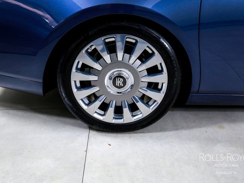 Used 2019 Rolls-Royce Phantom Sedan image 39