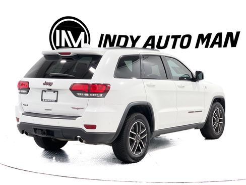 Used 2019 Jeep Grand Cherokee Trailhawk AWD/4WD image 4