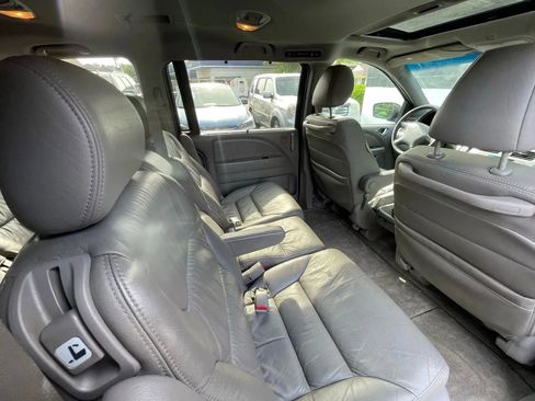Used 2010 Honda Odyssey EX-L image 16