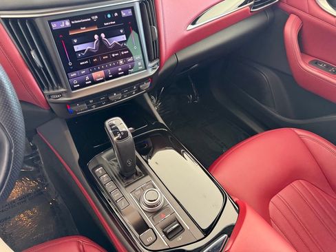 Certified 2022 Maserati Levante Modena AWD/4WD image 18