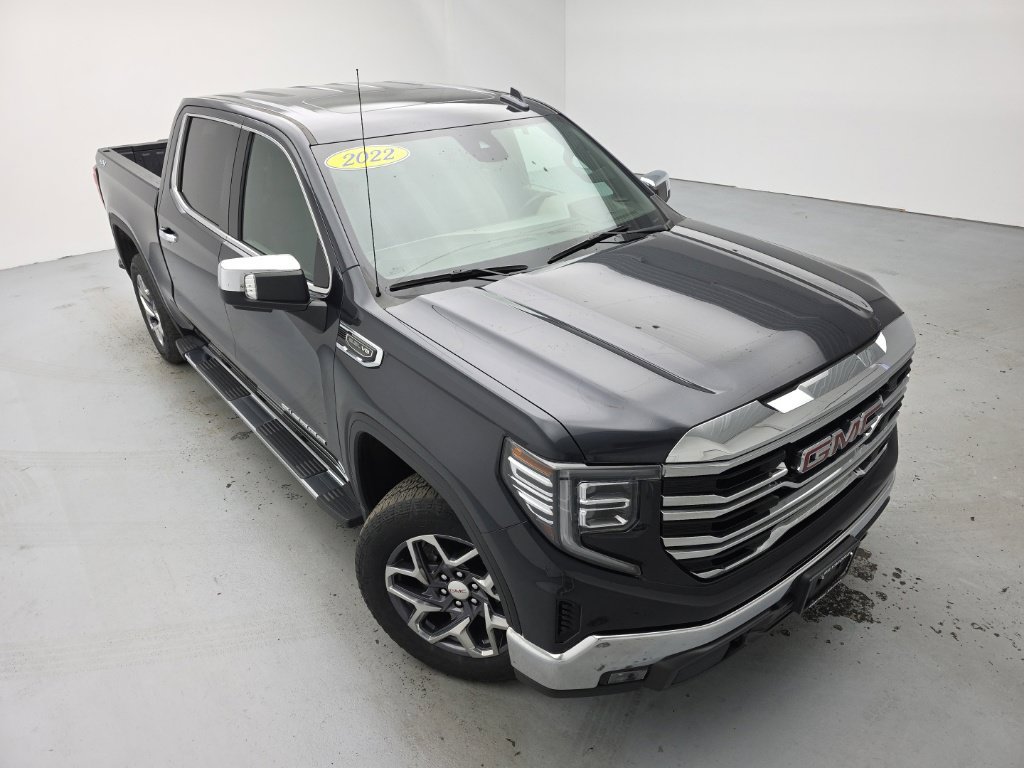 Used 2022 GMC Sierra 1500 SLT w/ SLT Convenience Package AWD/4WD image 2