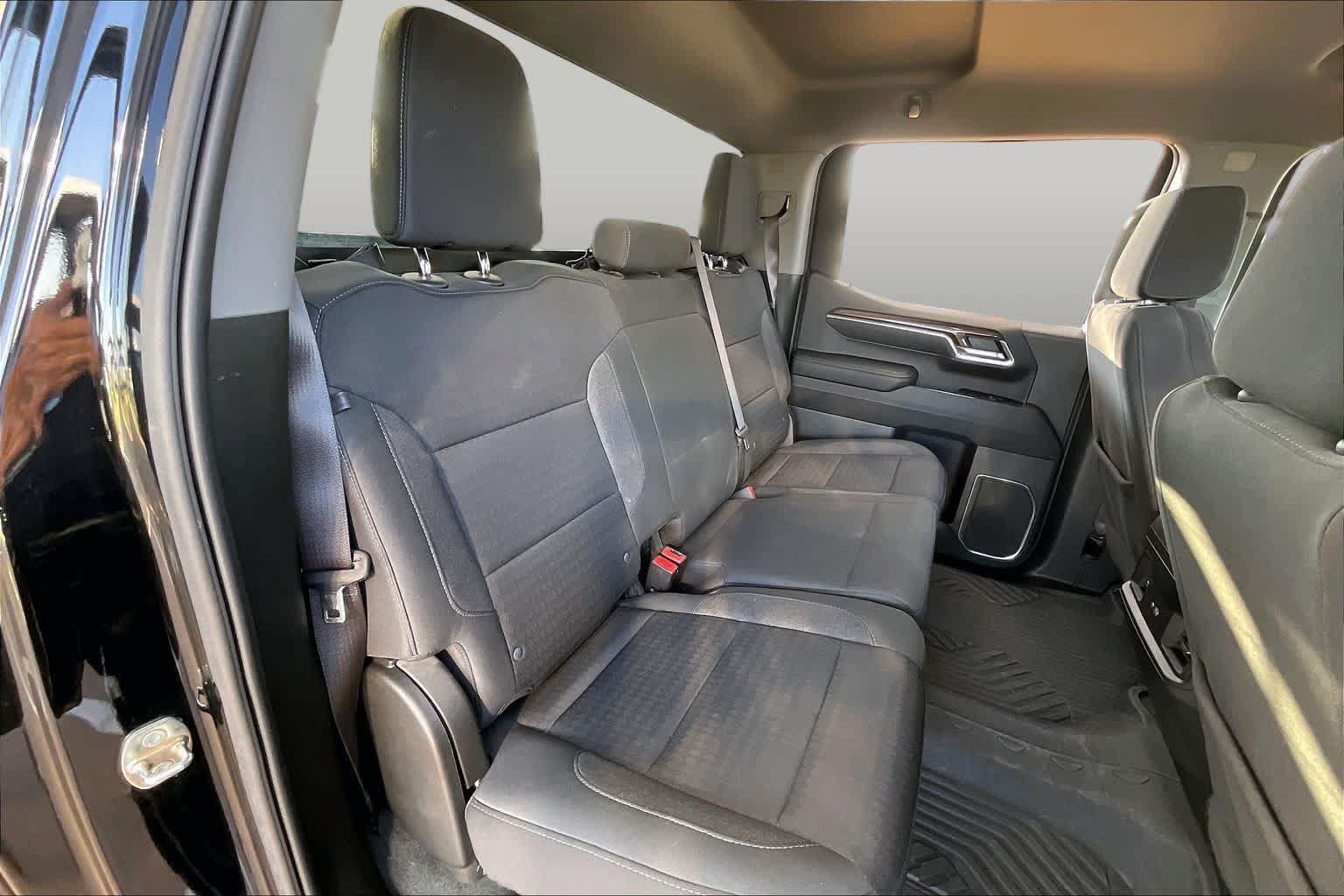 Certified 2023 Chevrolet Silverado 1500 LT AWD/4WD image 19