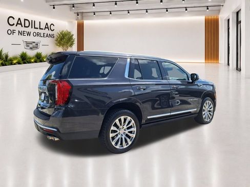 Used 2023 GMC Yukon Denali AWD/4WD image 3