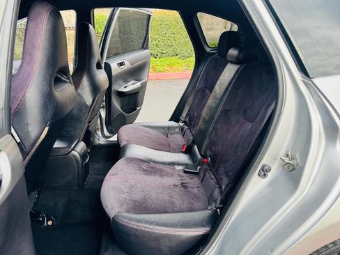 Used 2010 Subaru Impreza WRX STI image 13