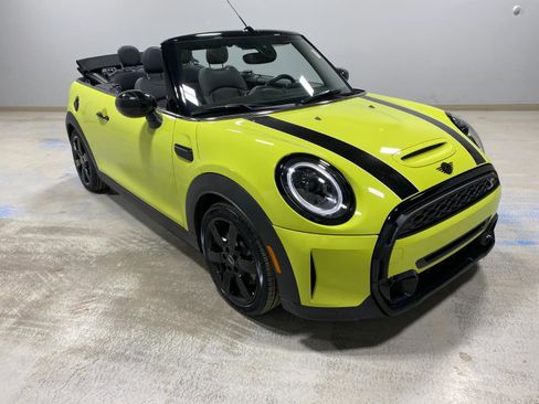 Used 2023 MINI Cooper S image 4